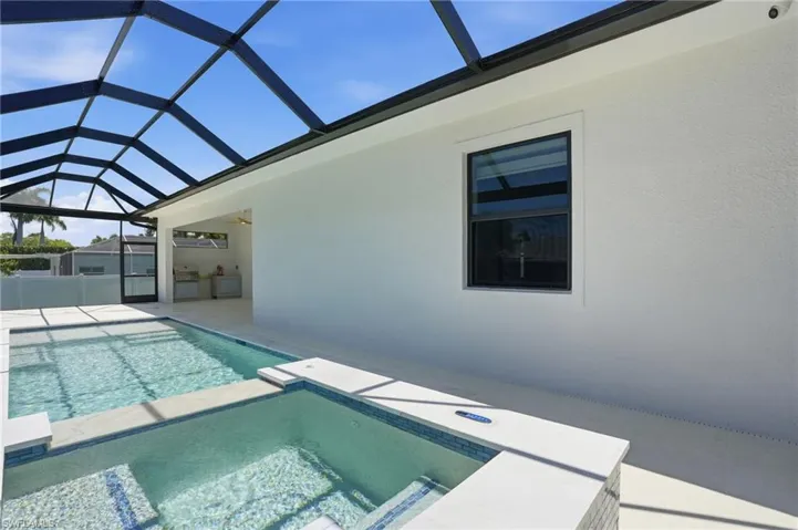 1200 Samoa Ave, Marco Island, Florida 34145