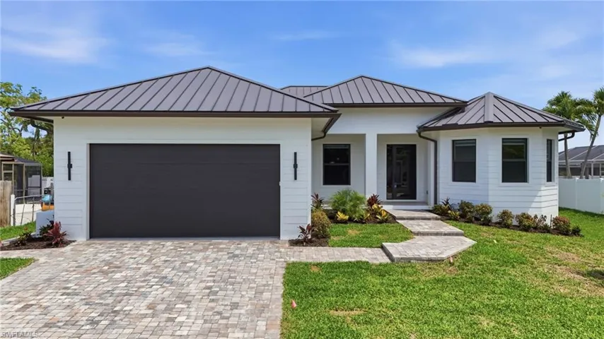 1200 Samoa Ave, Marco Island, Florida 34145