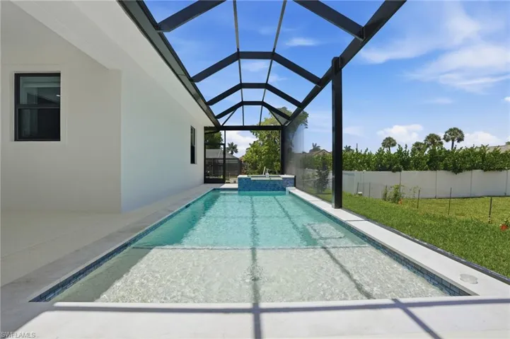 1200 Samoa Ave, Marco Island, Florida 34145