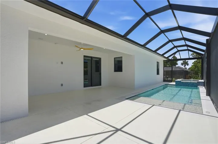 1200 Samoa Ave, Marco Island, Florida 34145