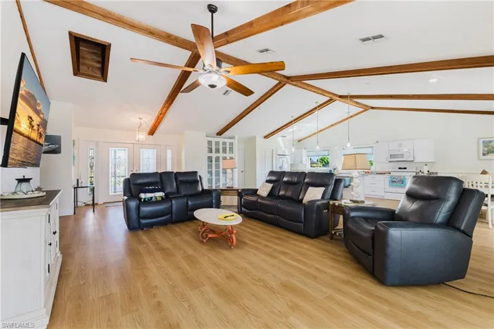 1626 Se 11th Ter, Cape Coral, Florida 33990
