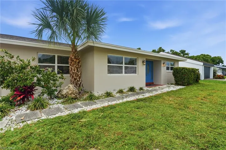 8931 Andover St, Fort Myers, Florida 33907