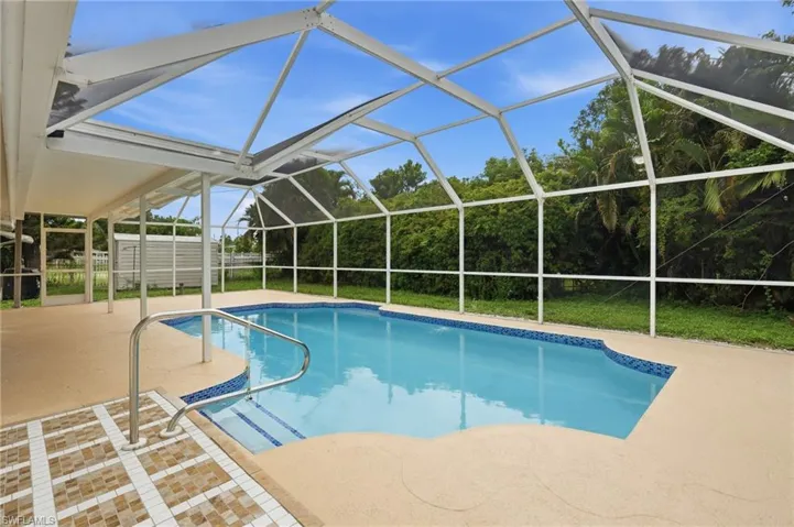8931 Andover St, Fort Myers, Florida 33907
