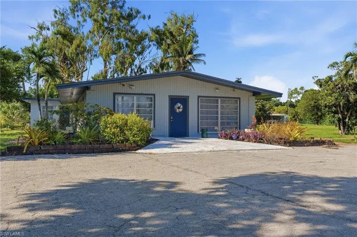 8931 Andover St, Fort Myers, Florida 33907