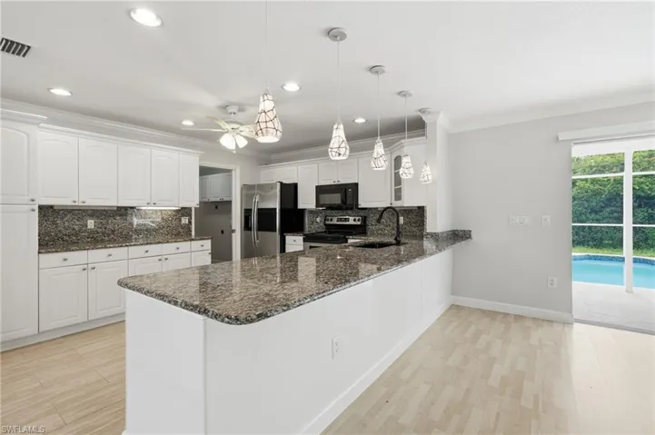8931 Andover St, Fort Myers, Florida 33907