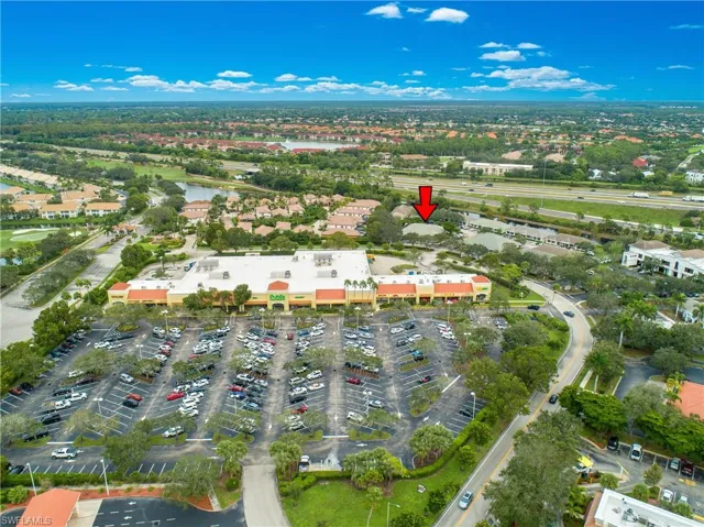 Strand Publix plaza