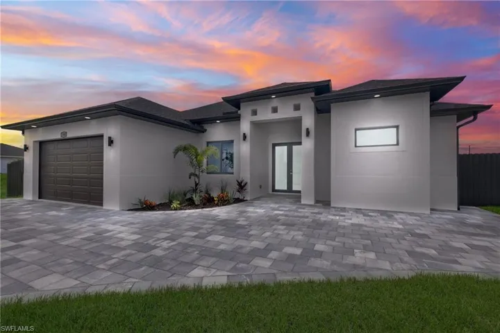 1102 NE 9th  TER, Cape Coral, FL 33909