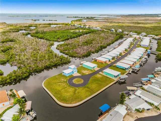 2990 Trawler Ln, St. James City, Florida 33956