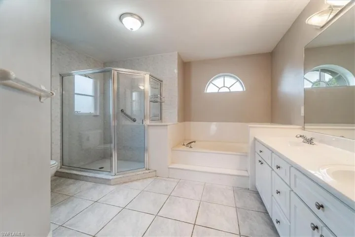 1918 Cape Coral Pkwy W, Cape Coral Fl 33914
