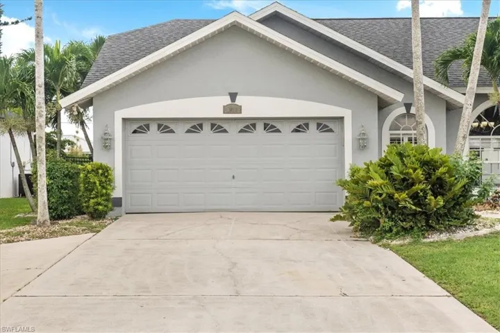 1918 Cape Coral Pkwy W, Cape Coral Fl 33914