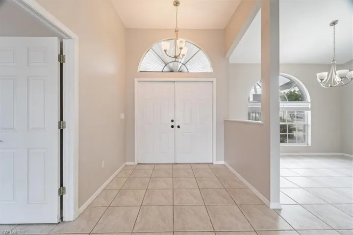 1918 Cape Coral Pkwy W, Cape Coral Fl 33914