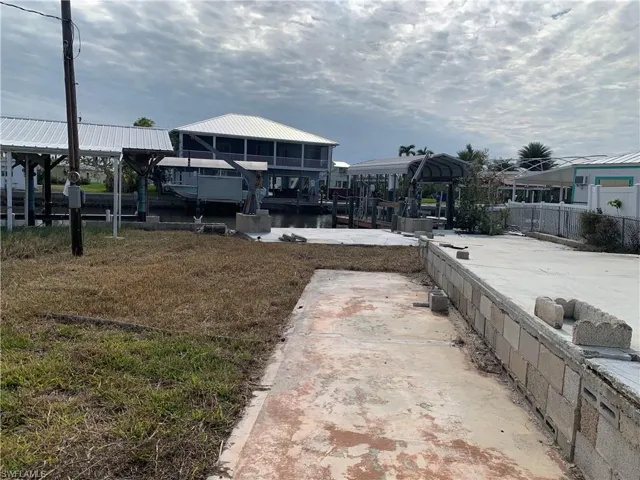 Lot view towards water.