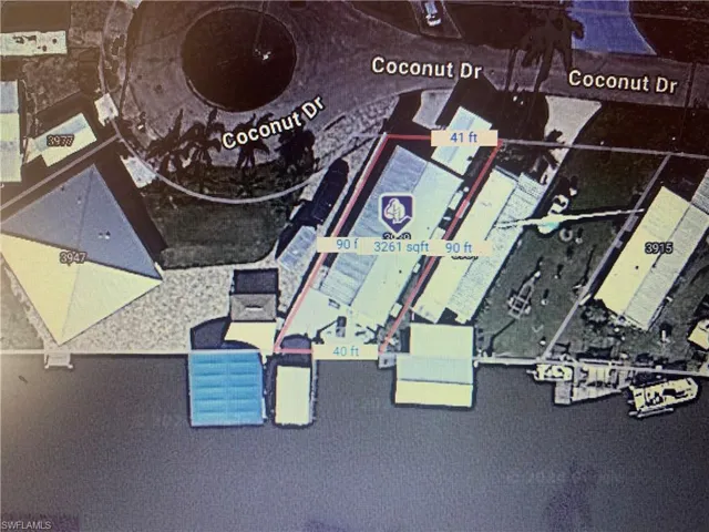 Aerial view showing lot dimensions prior to trailer demo.