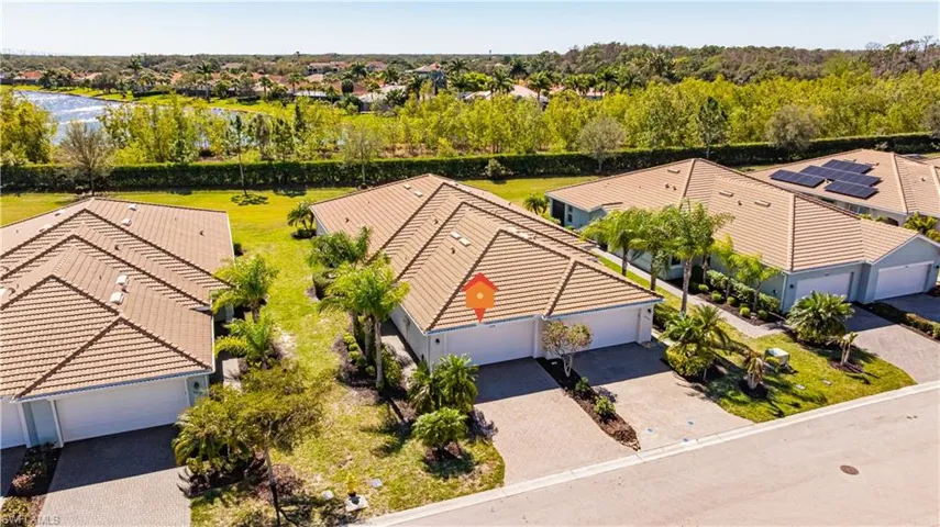 No neighbors in back - very quiet