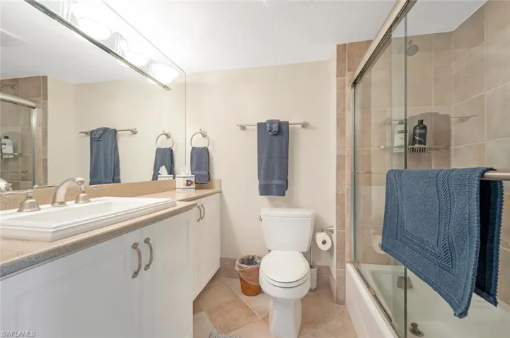 2800 Gulf Shore Blvd N 304, Naples, Florida 34103