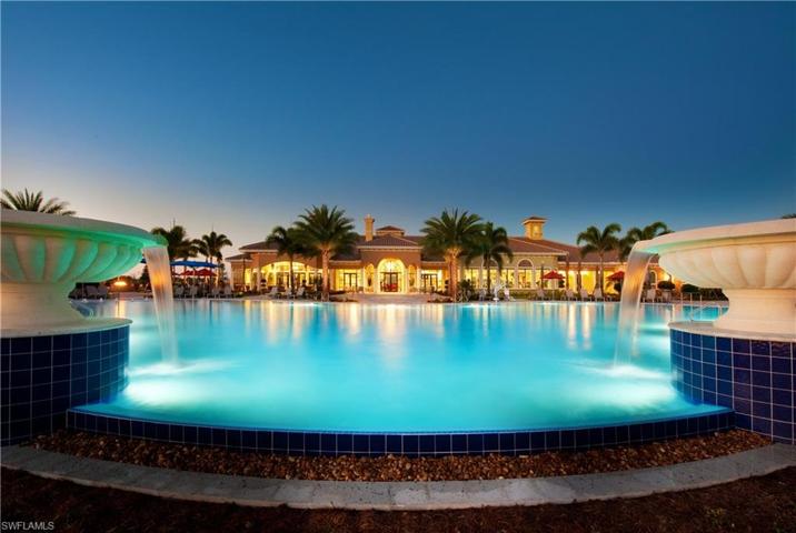 Oasis Club Resort style pool