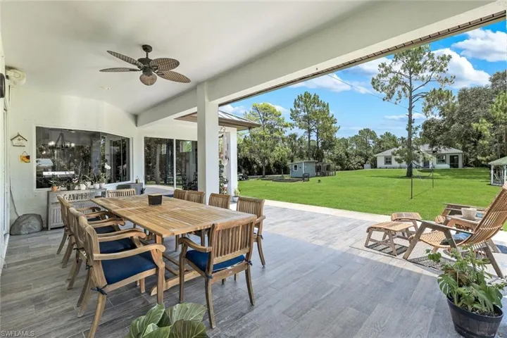 1160 13th St Sw, Naples, Florida 34117