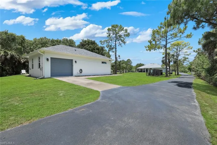 1160 13th St Sw, Naples, Florida 34117