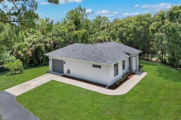1160 13th St Sw, Naples, Florida 34117