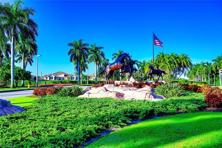 View of home's community