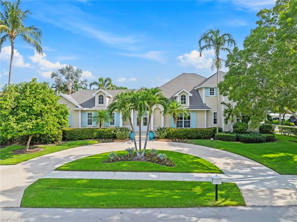 687 9th AVE, Naples, FL 34102,225051572