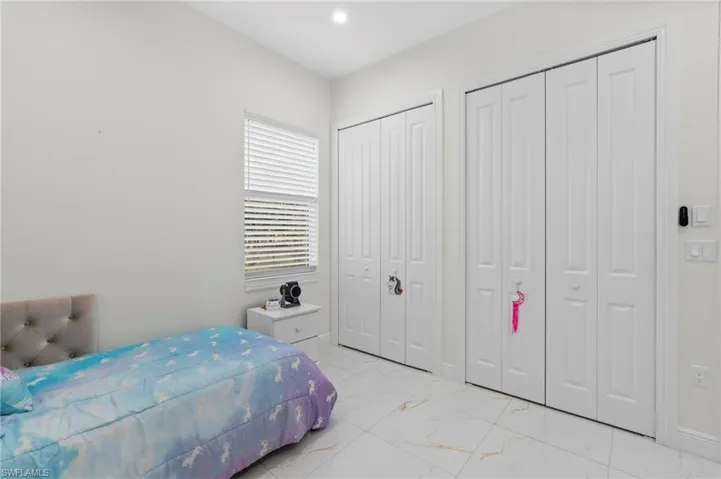 Another view of the 2nd bedroom!