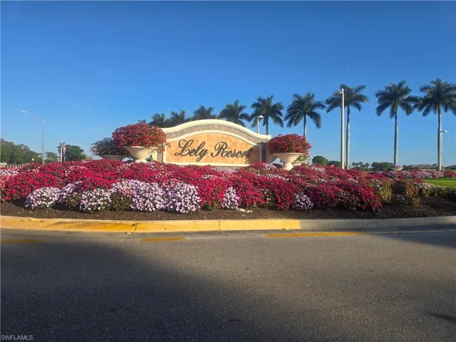 8540  Mystic Greens  WAY, Naples, FL 34113