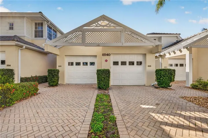 8540  Mystic Greens  WAY, Naples, FL 34113
