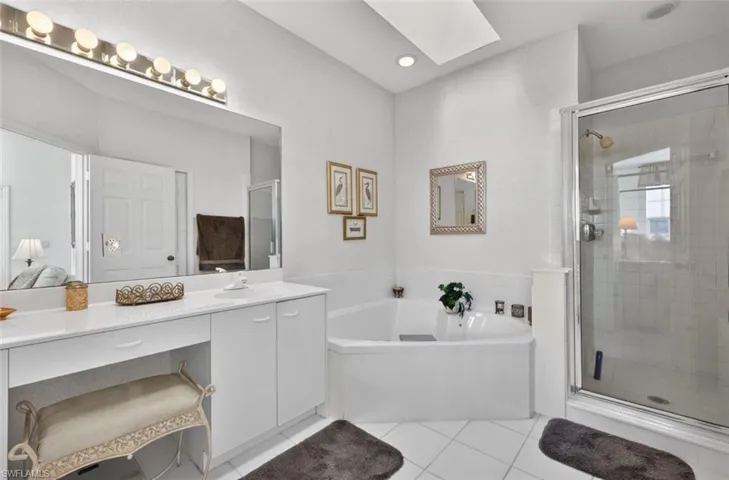 8540  Mystic Greens  WAY, Naples, FL 34113