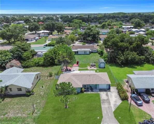 2202 Parkview Dr, Fort Myers, Florida 33905