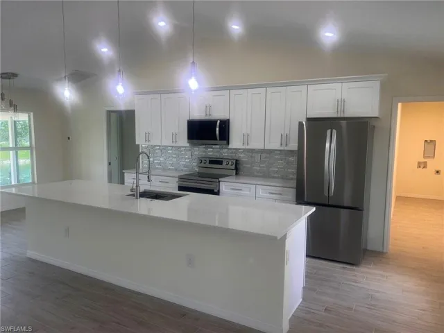 3512 Ne 17th Pl, Cape Coral, Florida 33909