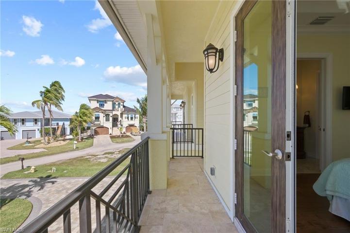 Guest bedroom front balconies