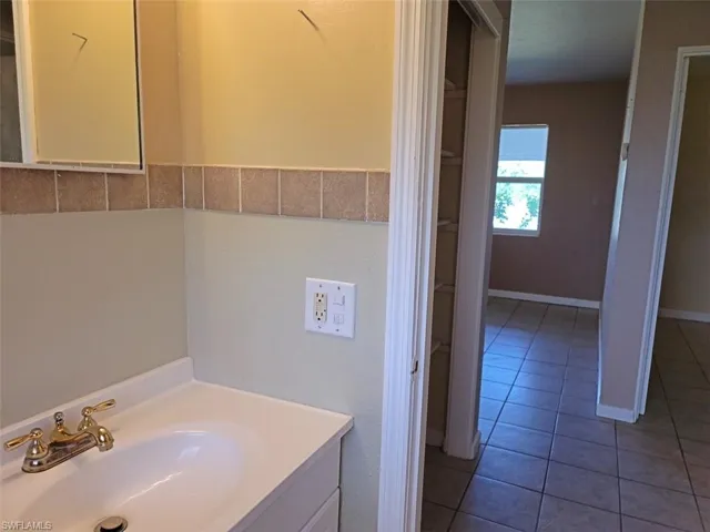 114  Florida  RD, Lehigh Acres, FL 33936