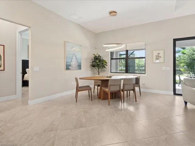 7225 Wilton Dr, Naples, Florida 34109