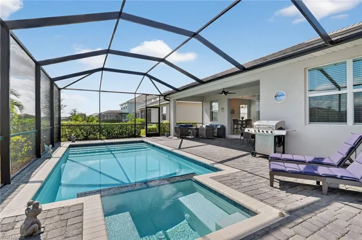 2130  Hamlin  ST, Naples, FL 34120