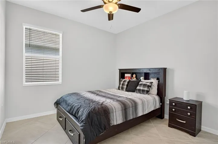 2130  Hamlin  ST, Naples, FL 34120