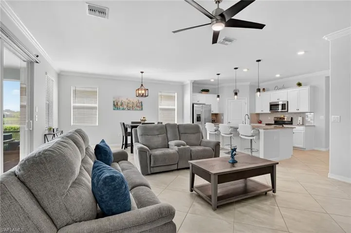 2130  Hamlin  ST, Naples, FL 34120