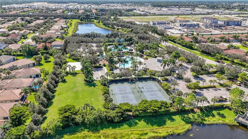 Community Tennis Courts
