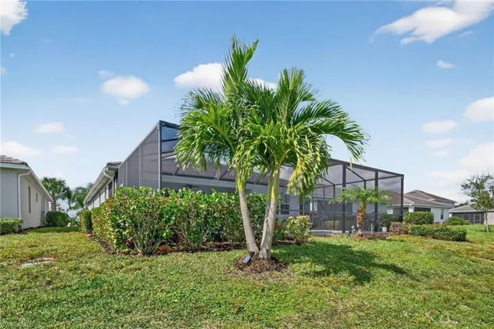 2130  Hamlin  ST, Naples, FL 34120