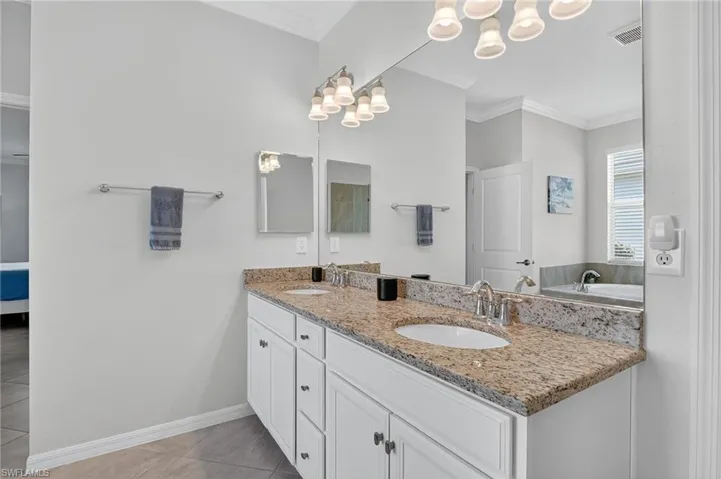 2130  Hamlin  ST, Naples, FL 34120