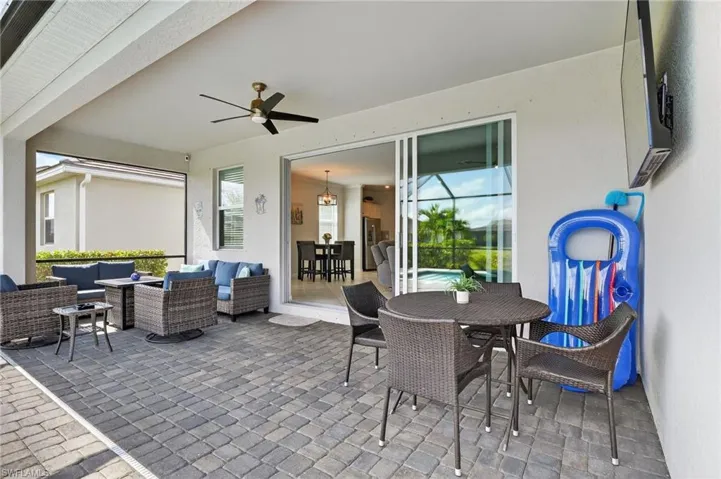 2130  Hamlin  ST, Naples, FL 34120
