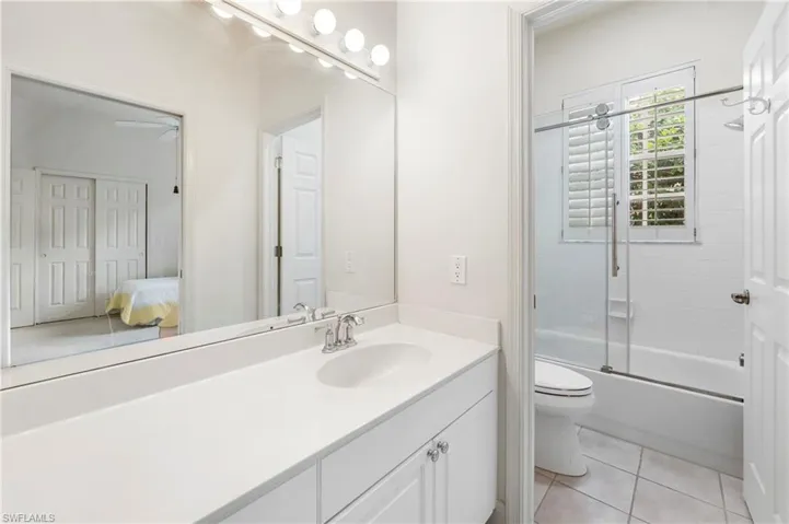 2296 Island Cove Cir, Naples, Florida 34109