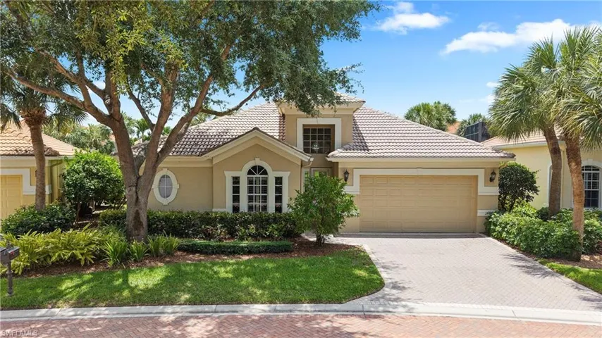 2296  Island Cove  CIR, Naples, FL 34109