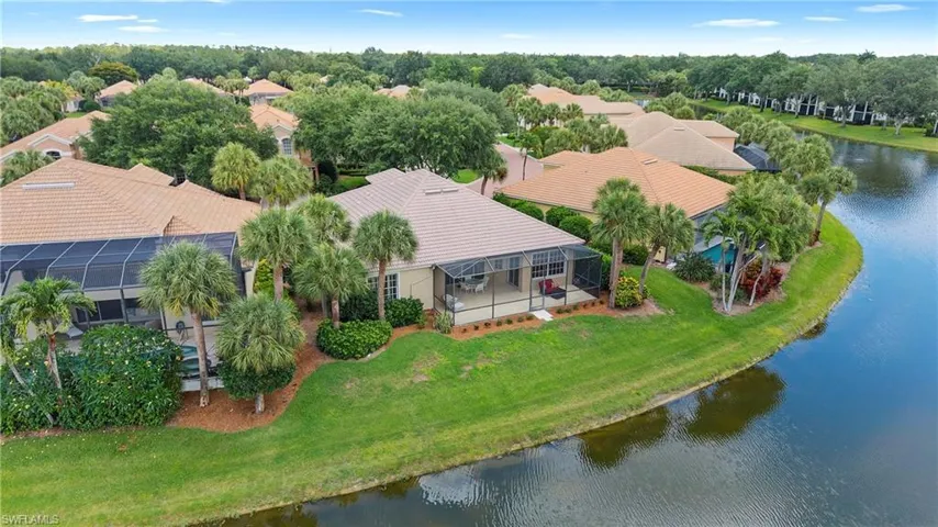 2296 Island Cove Cir, Naples, Florida 34109