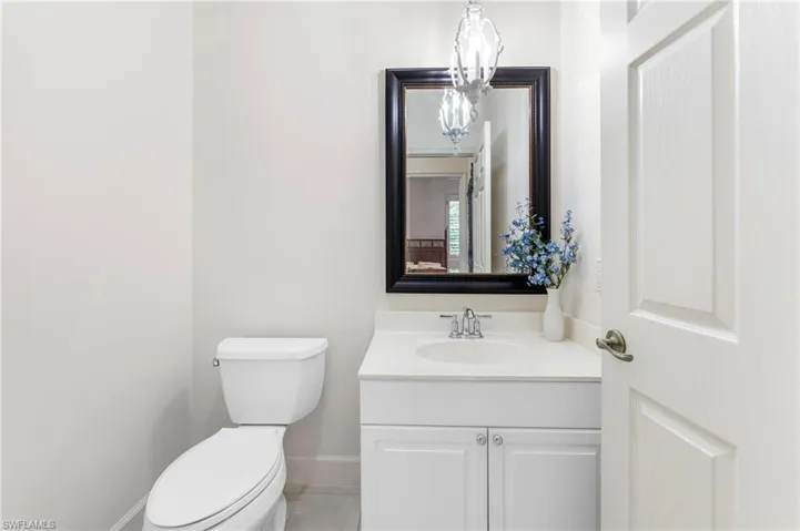 2296 Island Cove Cir, Naples, Florida 34109