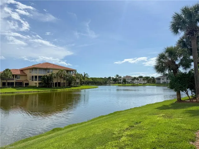 2296 Island Cove Cir, Naples, Florida 34109