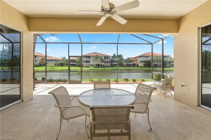 2296 Island Cove Cir, Naples, Florida 34109