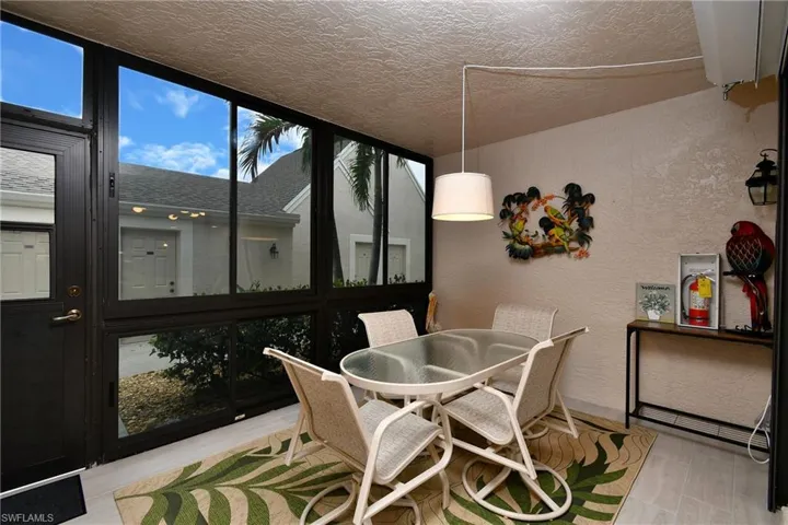 Front Lanai