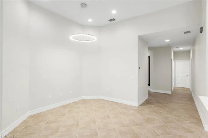 2040 Tarpon Bay Dr N 201, Naples, Florida 34119