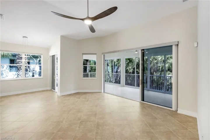 2040 Tarpon Bay Dr N 201, Naples, Florida 34119